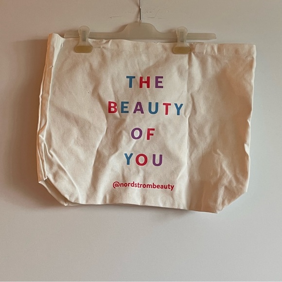 BNWOT NORDSTROM BEAUTY HEAVY DUTY LARGE TOTE BAG - Picture 4 of 4